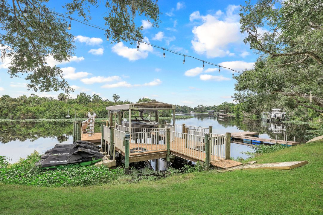 16990 River Boat Bend, Alva, FL 33920