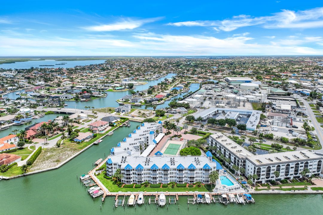 991 N Barfield Dr #107, Marco Island, FL 34145