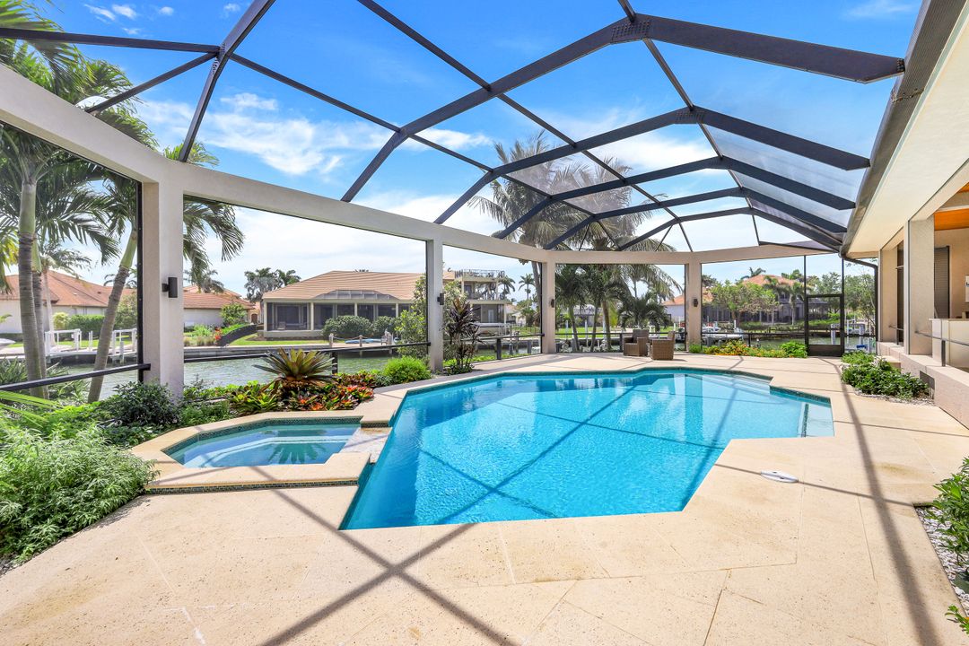 520 Sand Hill Ct, Marco Island, FL 34145