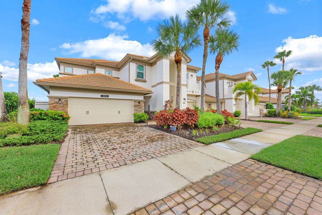 9204 Quartz Ln #101, Naples, FL 34120