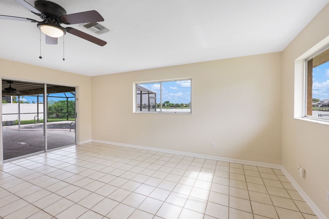 1111 SE 3rd St, Cape Coral, FL 33990