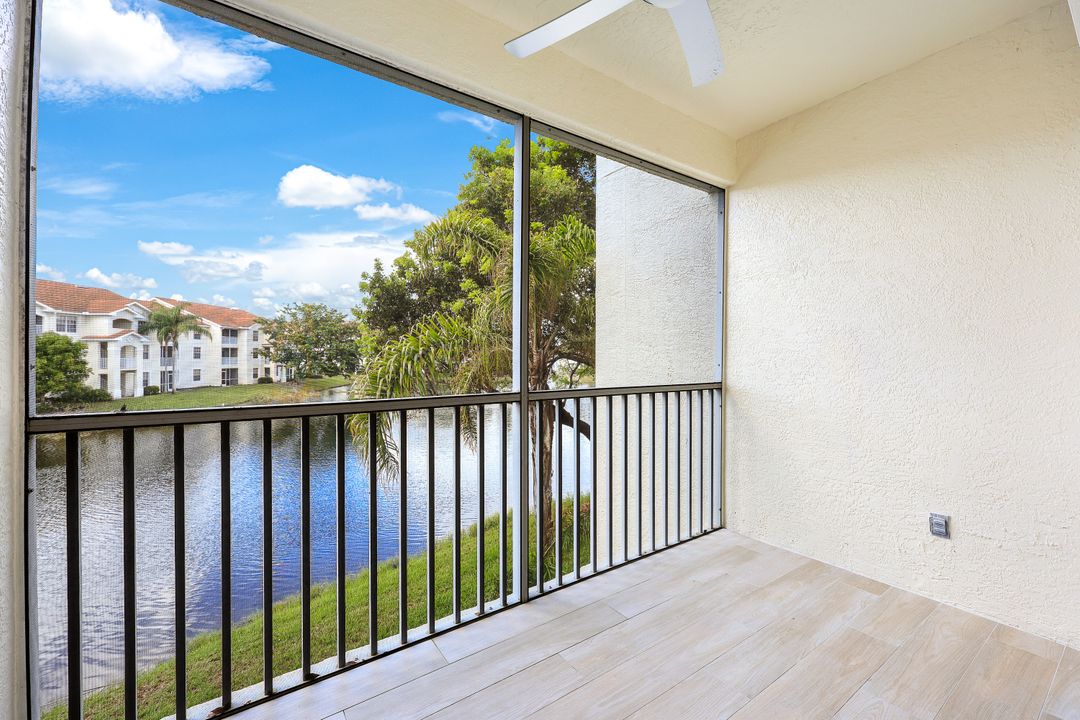 4690 St Croix Ln #423, Naples, FL 34109