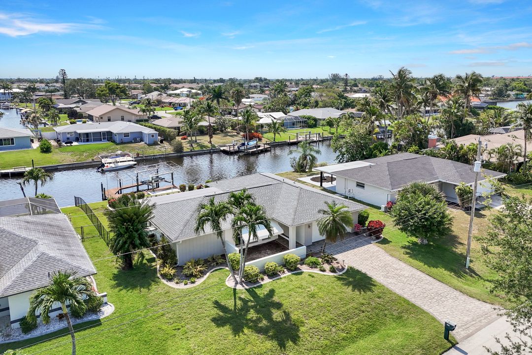 4426 SE 9th Ave, Cape Coral, FL 33904