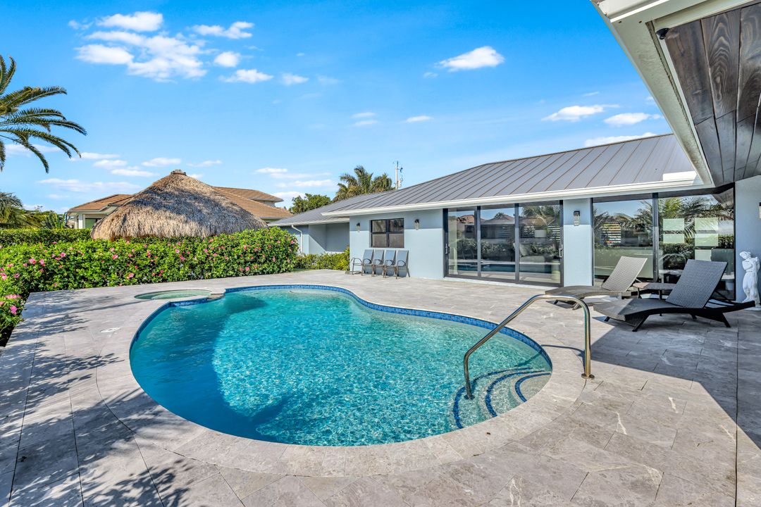 837 Elm Ct, Marco Island, FL 34145