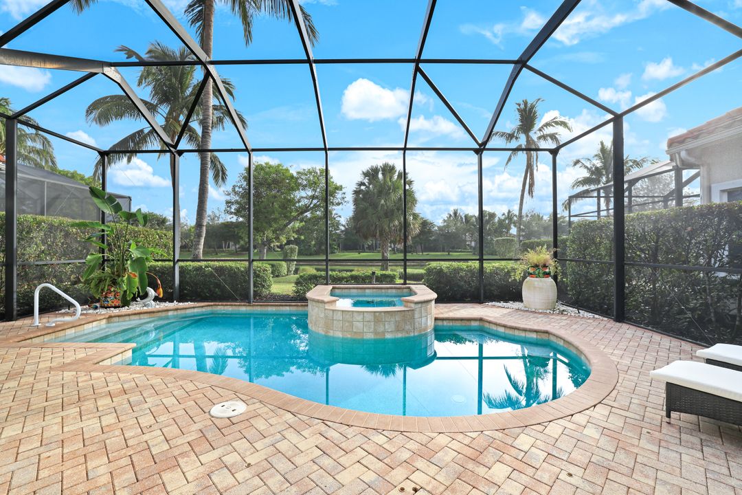 9104 Cherry Oaks Tr, Naples, FL 34114