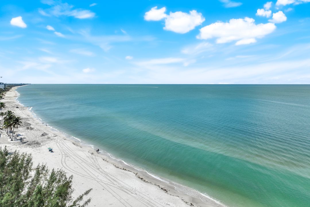 2100 Gulf Shore Blvd N  #120, Naples, FL 34102