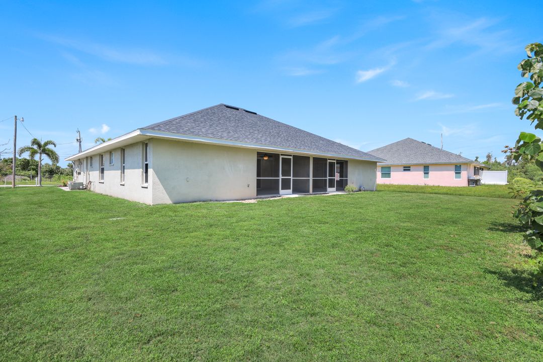 5781/83 Marina Dr, Bokeelia, FL 33922