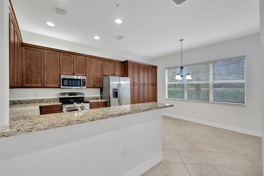 6526 Monterey Point #101, Naples, FL 34105