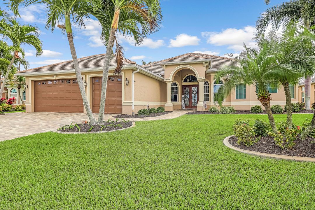 5605 Lancelot Ln, Cape Coral, FL 33914