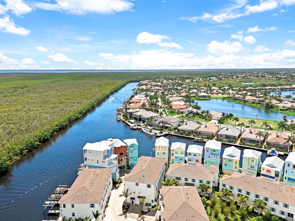 5825 Shell Cove Drive #117, Cape Coral, FL 33914