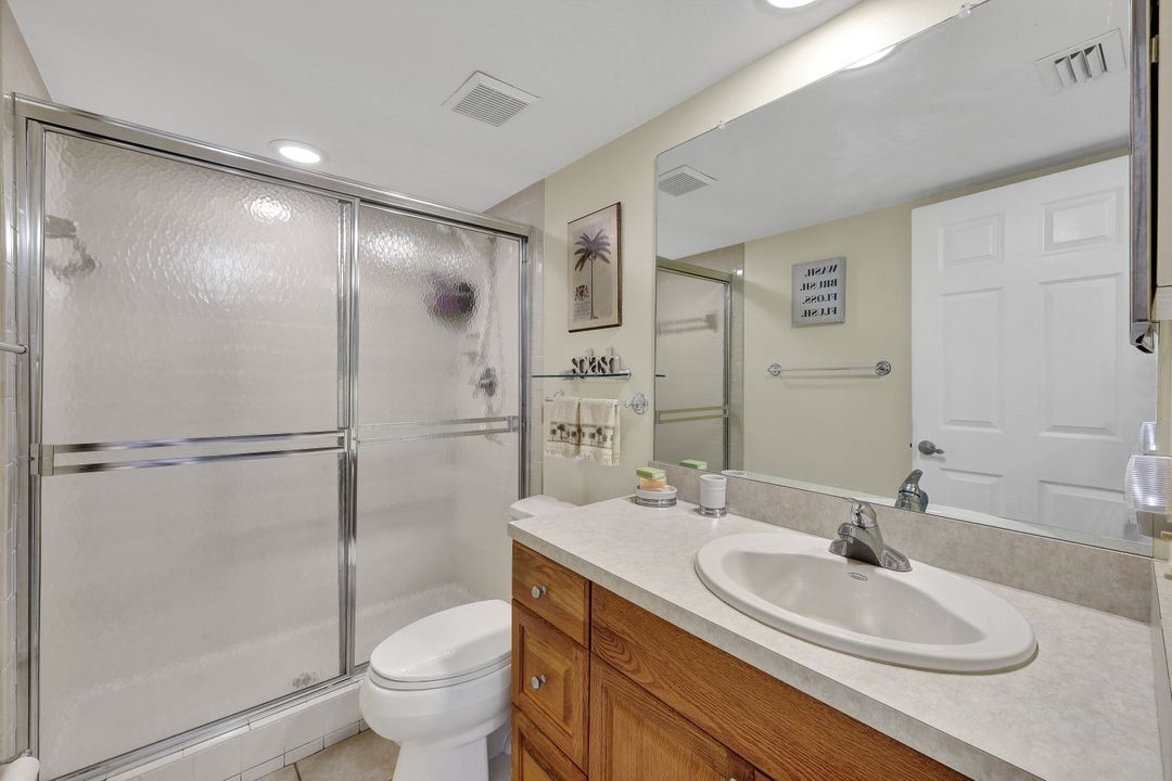 601 Augusta Blvd #2, Naples, FL 34113