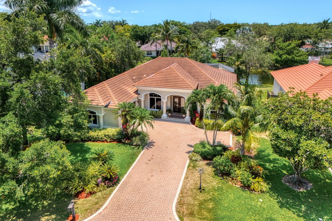 7681 Santa Margherita Way, Naples, FL 34109