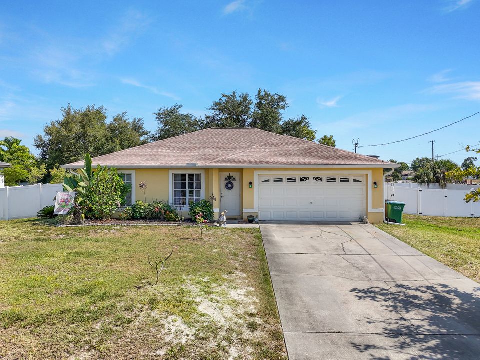 763 SW 8th Terrace, Cape Coral, FL 33991