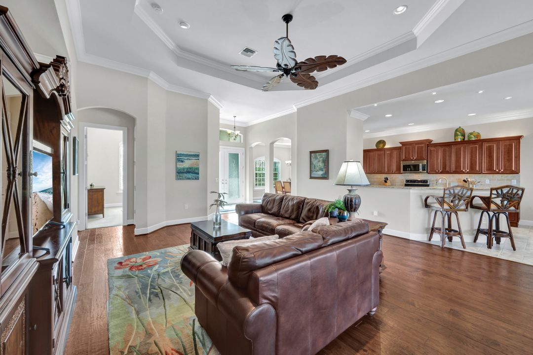 9341 Slate Ct, Naples, FL 34120