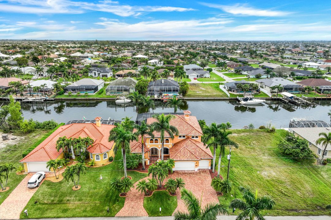 2709 SW 28th Ave, Cape Coral, FL 33914