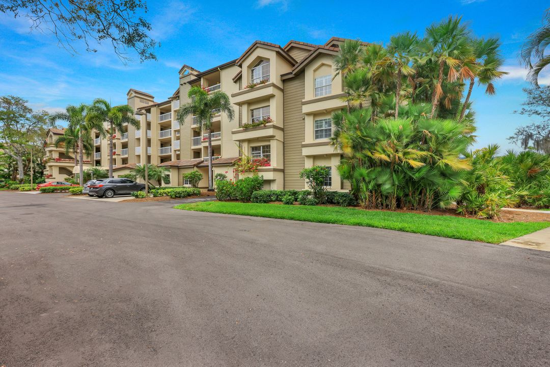 26910 Wedgewood Dr #401, Bonita Springs, FL 34134