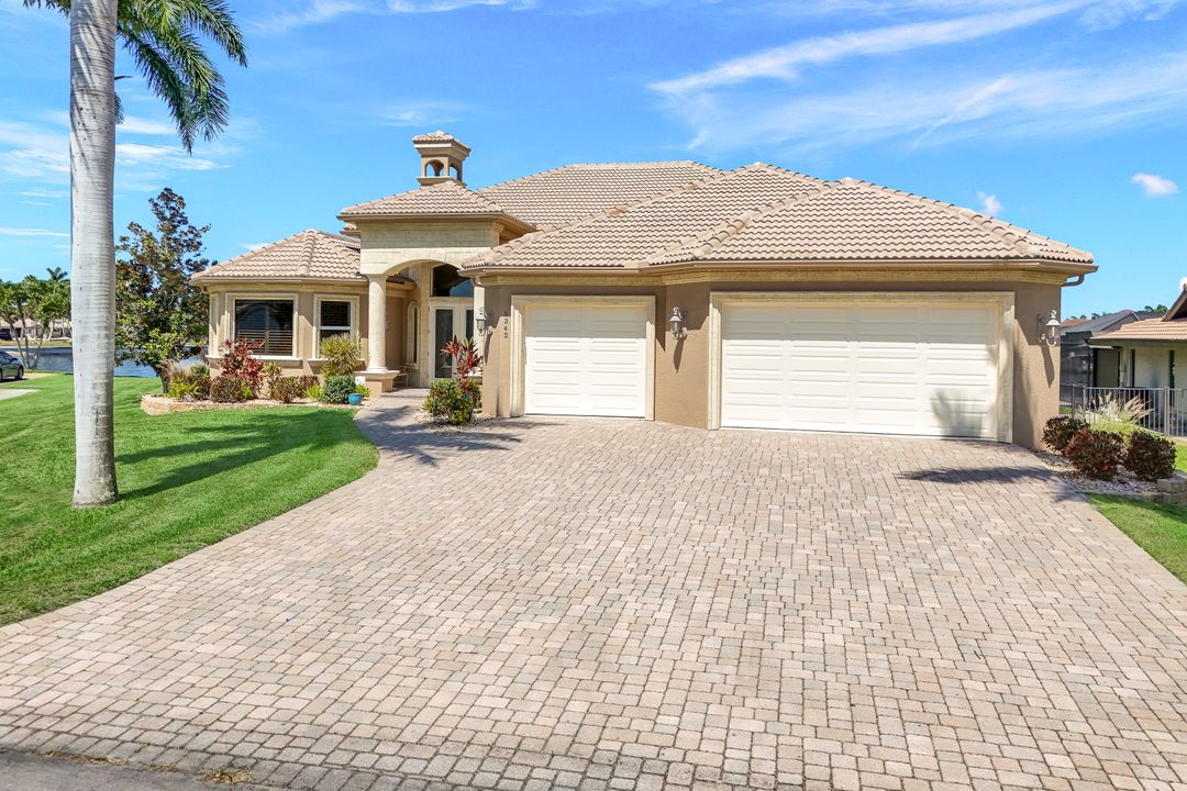 5342 Bayside Ct, Cape Coral, FL 33904