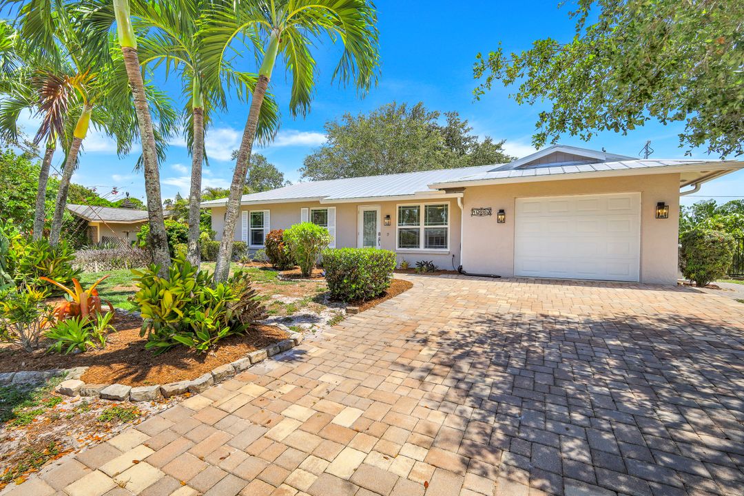 10330 Main Dr, Bonita Springs, FL 34135