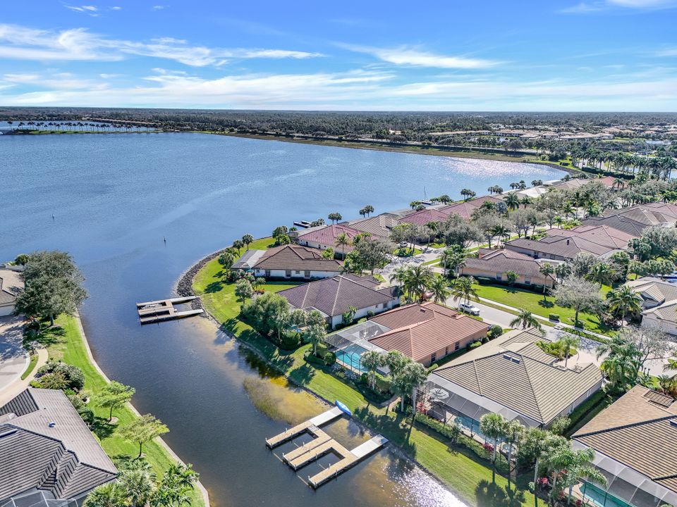 8737 Hideaway Harbor Ct, Naples, FL 34120