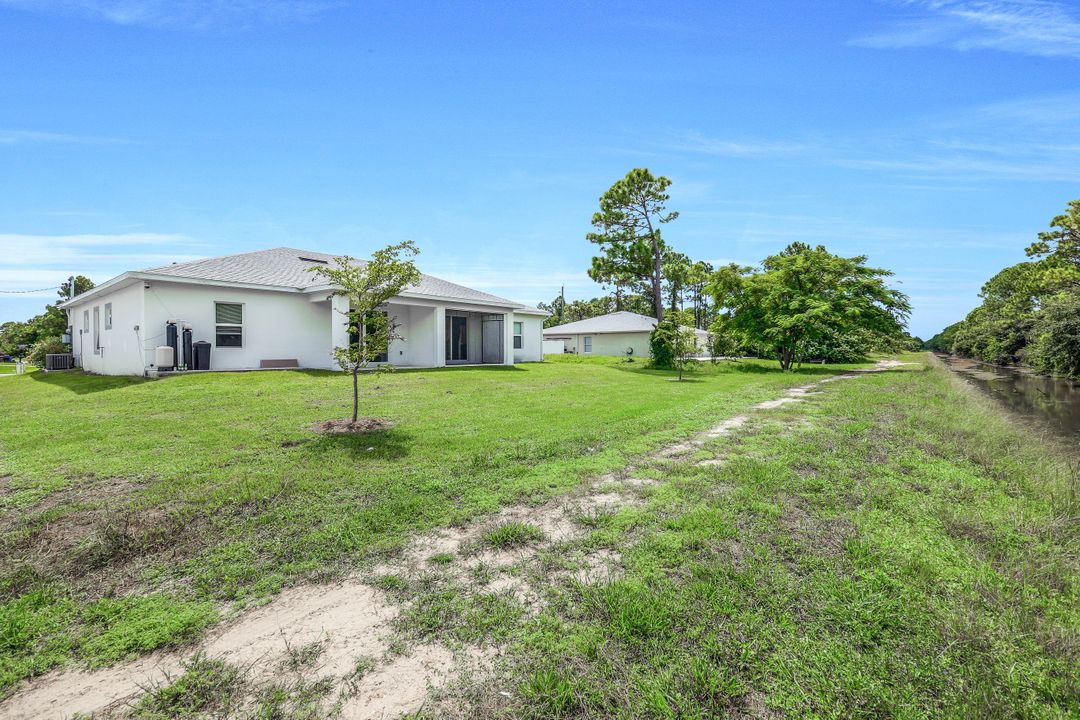 4628 Douglas Ln, Lehigh Acres, FL 33973