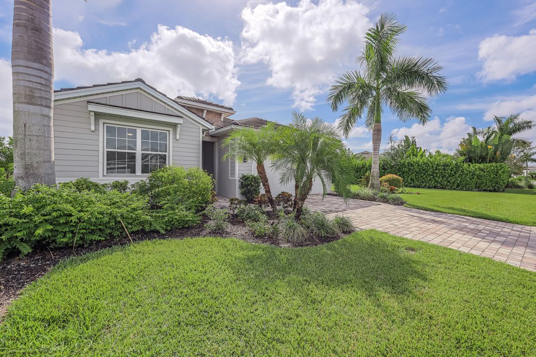 28185 Seasons Tide Ave, Bonita Springs, FL 34135