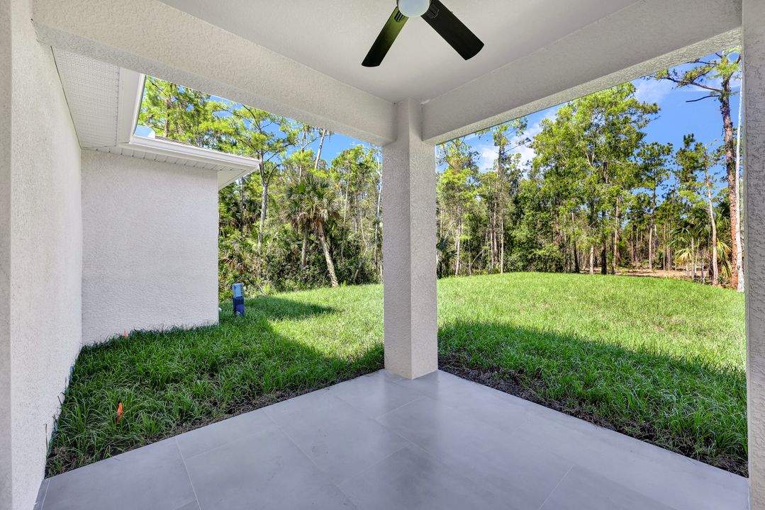 5067 Everglades Blvd N, Naples, FL 34120