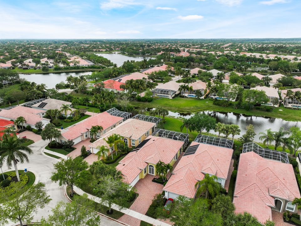 28360 Nautica Ln, Bonita Springs, FL 34135