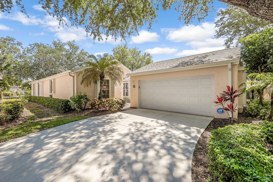 2836 Mizzen Way, Naples, FL 34109