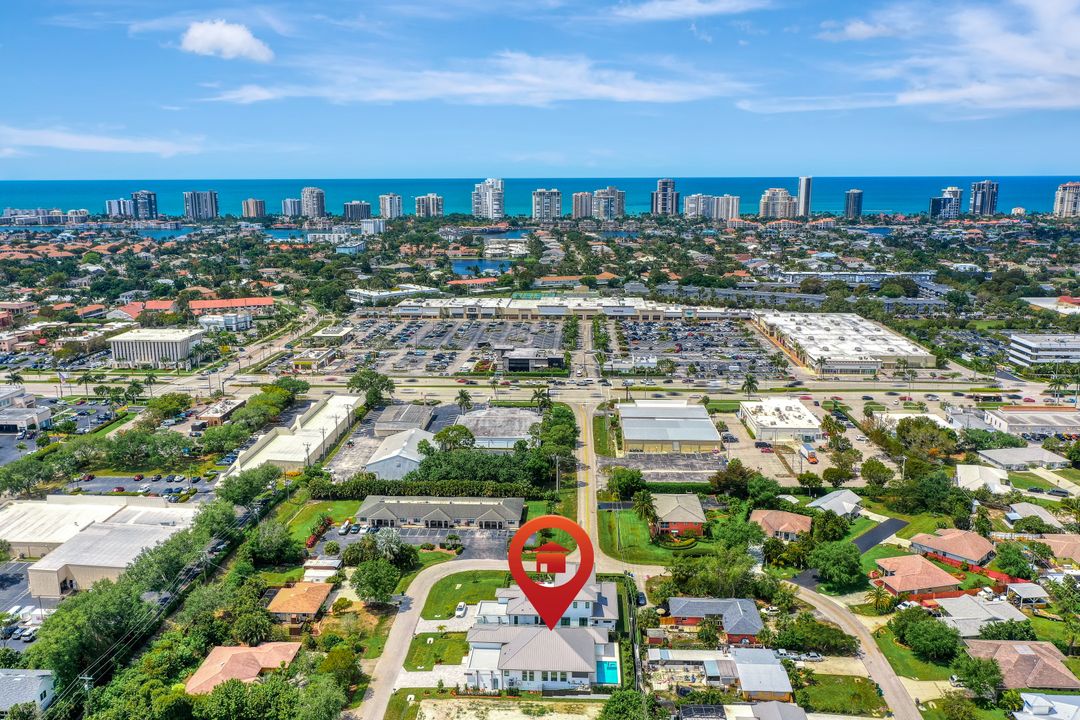 1045 Morningside Dr, Naples, FL 34103