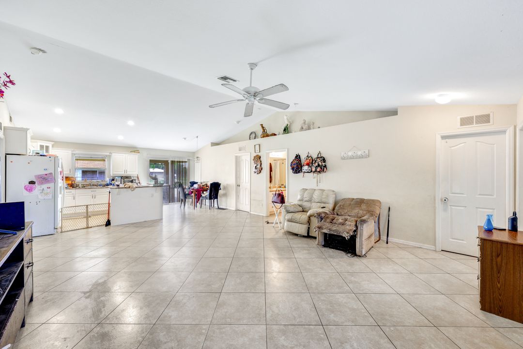 1907 NE 27th Terrace, Cape Coral, FL 33909