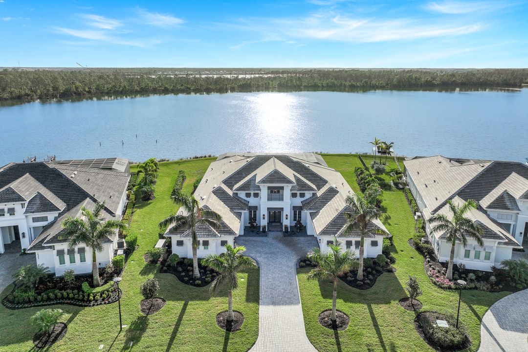 18250 Blue Eye Loop, Miromar Lakes, FL 33913