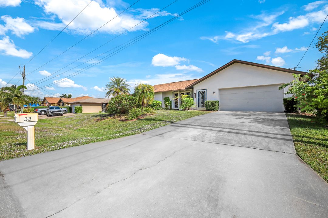 33 SE 12th Ct, Cape Coral, FL 33990