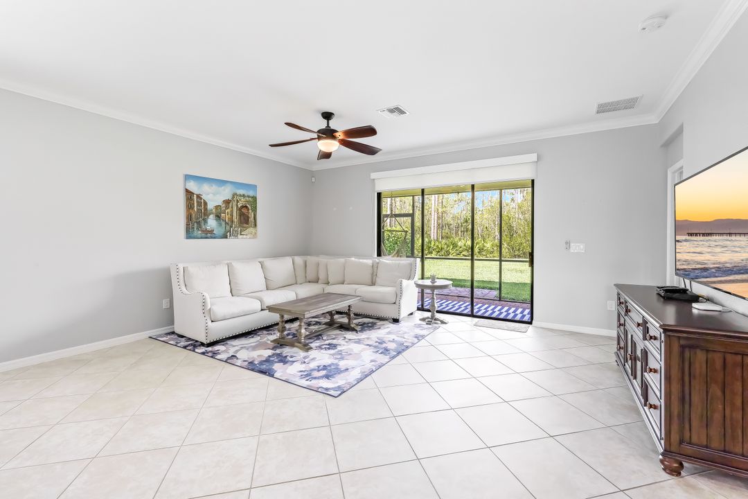 9376 River Otter Dr, Fort Myers, FL 33912