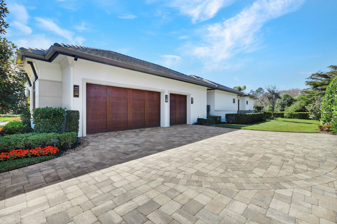 4431 Wayside Dr, Naples, FL 34119