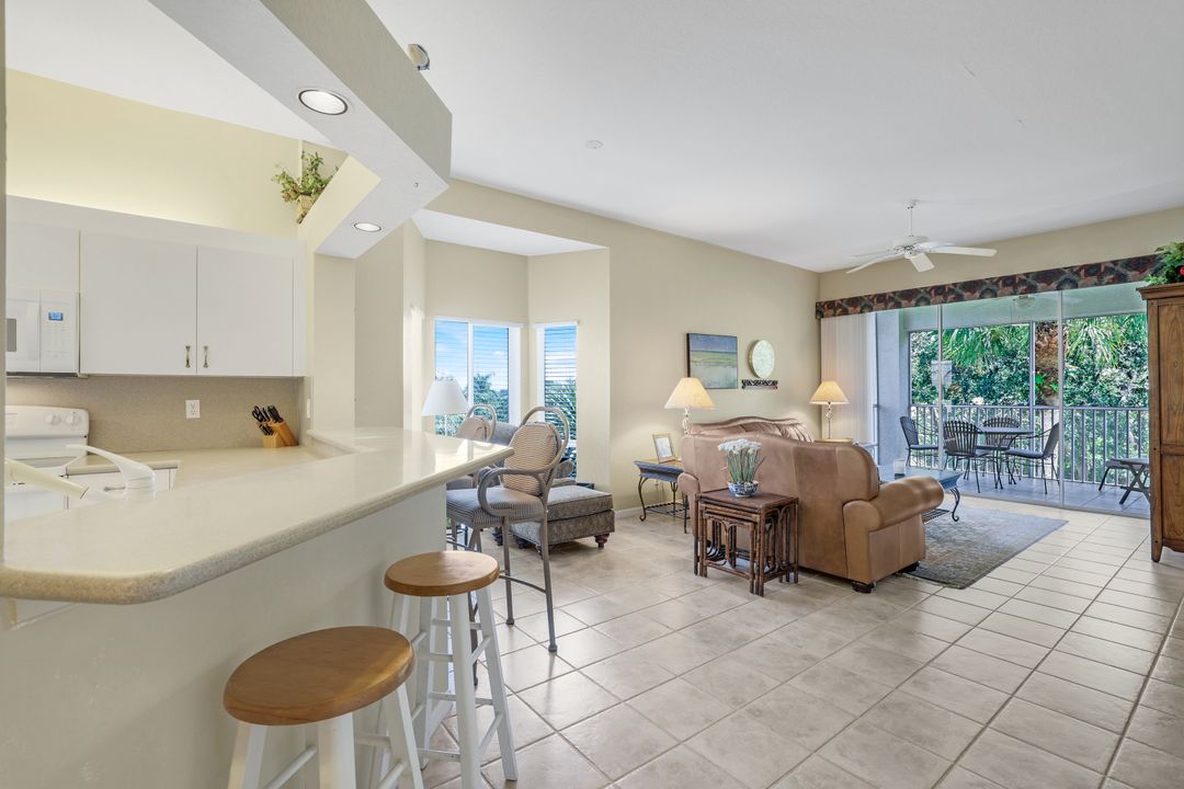 7741 Pebble Creek Cir #301, Naples, FL 34108