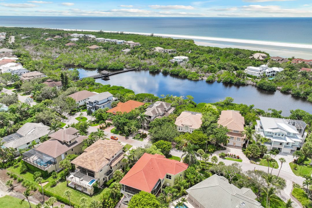 861 Hideaway Cir W, Marco Island, FL 34145