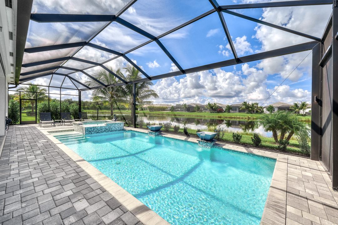 11716 Peony Ter, Naples, FL 34120