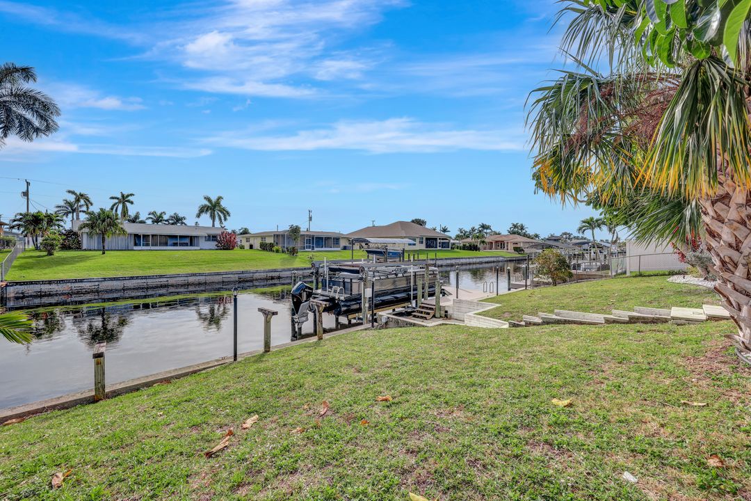 3113 SE 16th Pl, Cape Coral, FL 33904