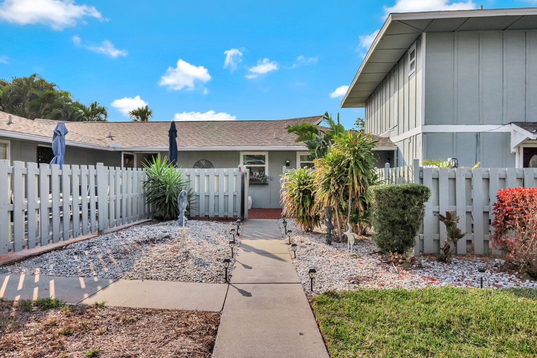 4263 Island Cir #D, Fort Myers, FL 33919