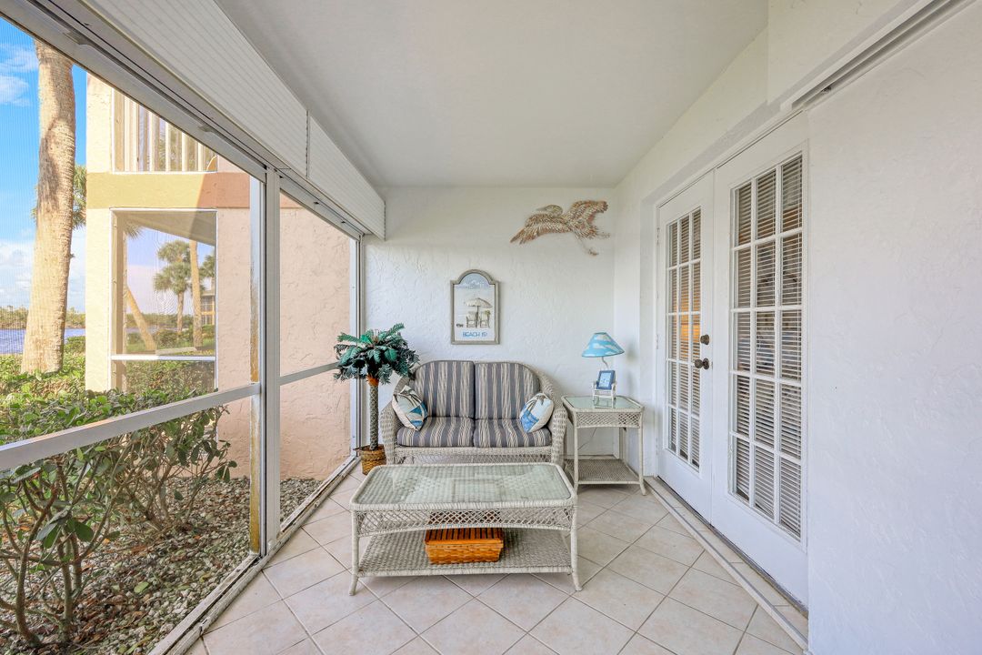 1045 Mainsail Dr #402, Naples, FL 34114