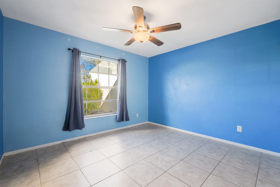 9345 Lennex Ln, Fort Myers, FL 33919