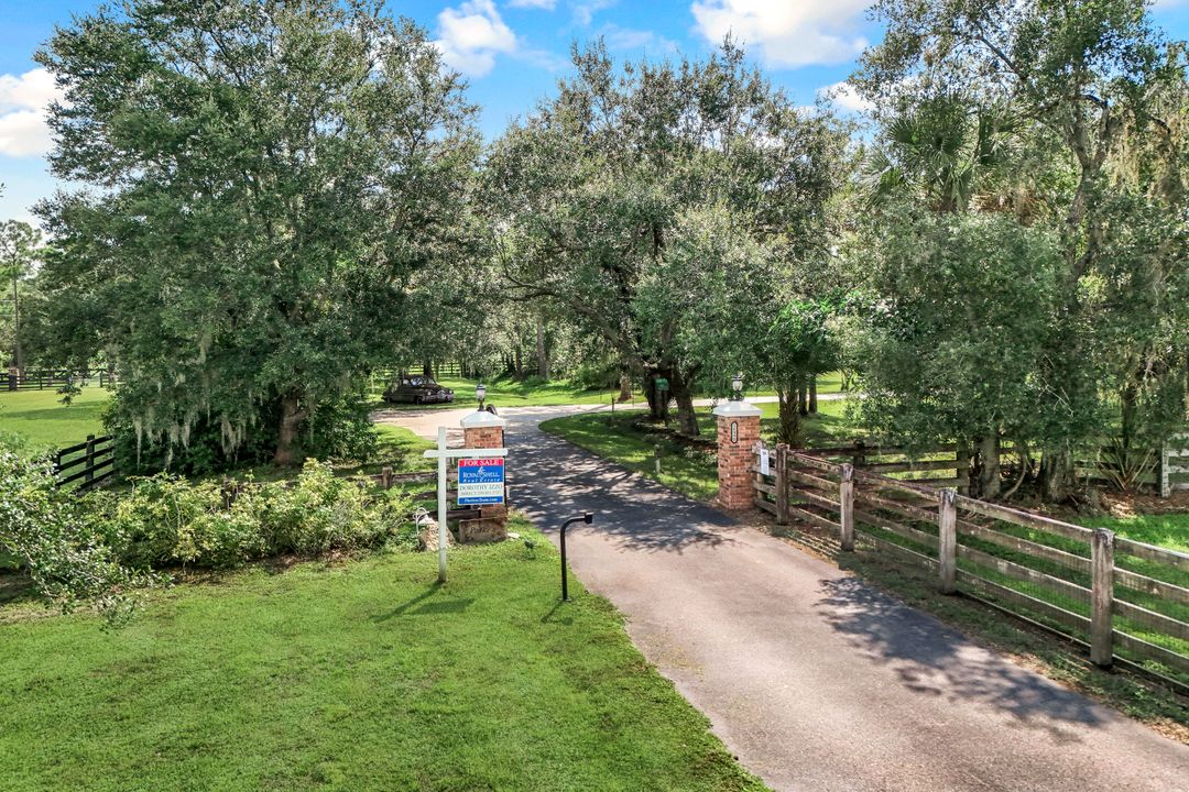 16990 River Boat Bend, Alva, FL 33920