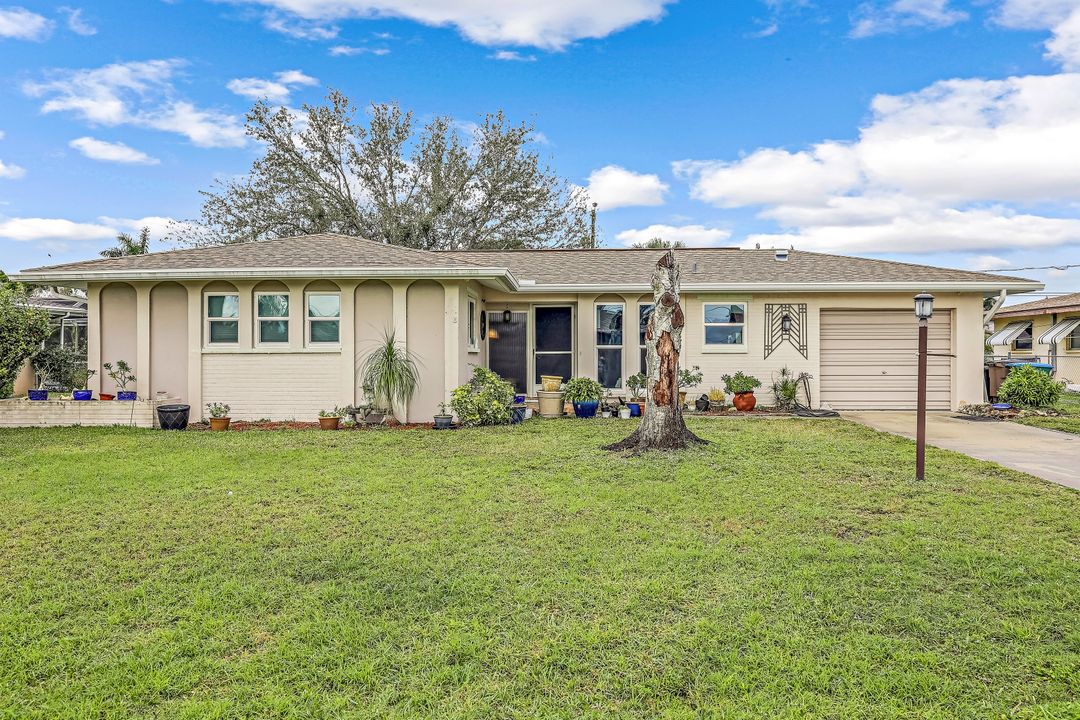 1303 SE 27th Terrace, Cape Coral, FL 33904