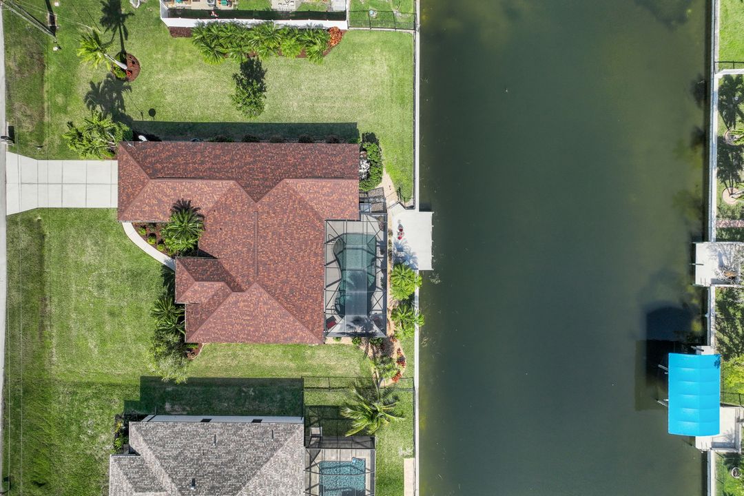 1401 SW 4th Pl, Cape Coral, FL 33991