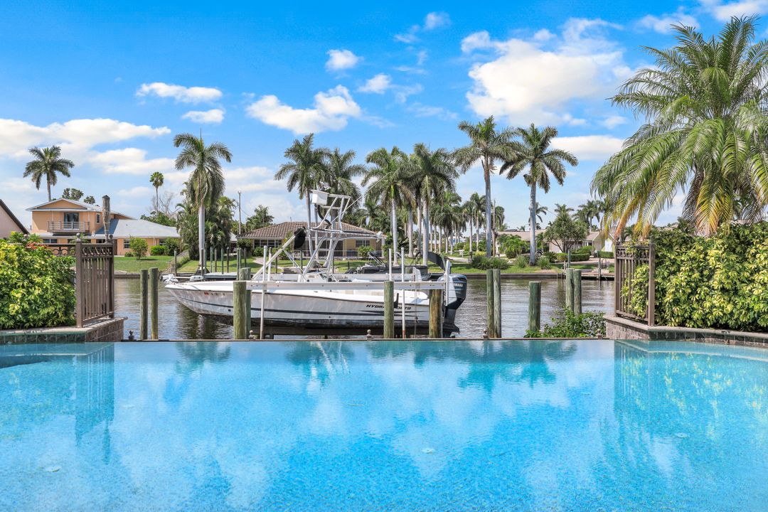 4402 SE 20th Ave, Cape Coral, FL 33904