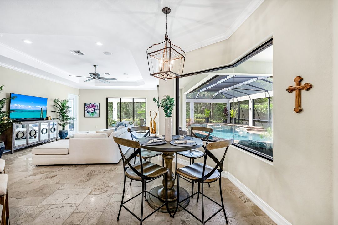 9899 Corso Bello Dr, Naples, FL 34113