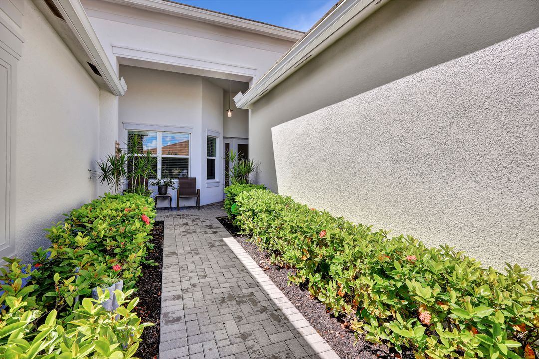 28424 Burano Dr, Bonita Springs, FL 34135