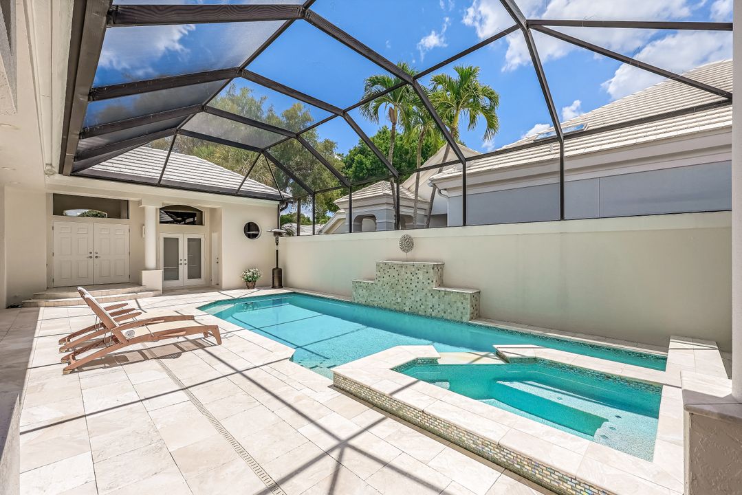 15299 Devon Green Ln, Naples, FL 34110