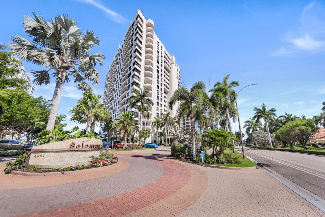 4451 Gulf Shore Blvd N #405, Naples, FL 34103