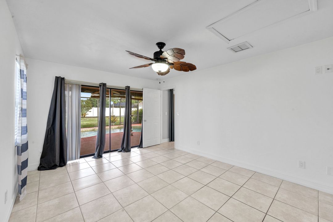 903 SE 19th Terrace, Cape Coral, FL 33990